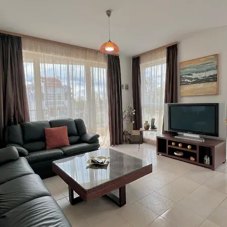 Apartment Bratanov Azuro *